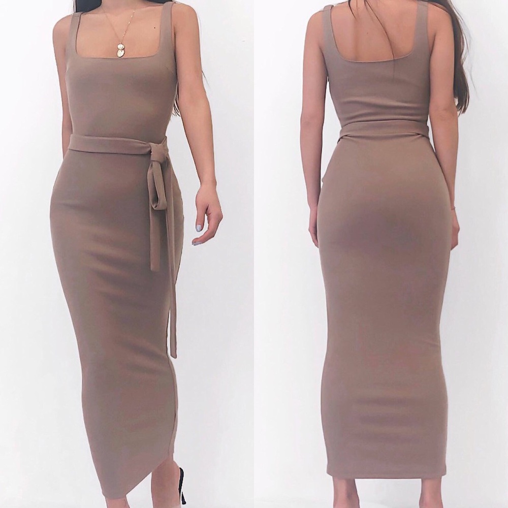 New🔥 Mocha Ribbed Knit Belted Midi Dress🧡